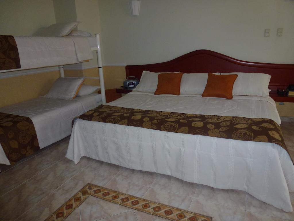 Hotel San Nicolas Bucaramanga Quarto foto